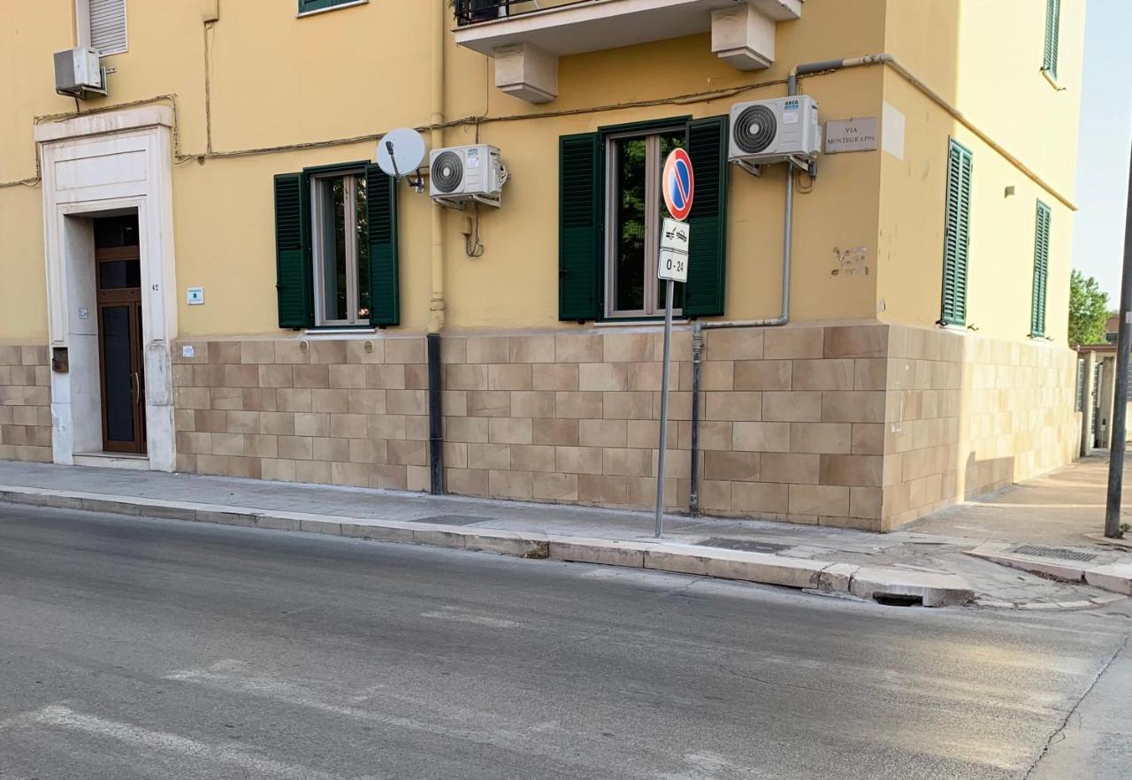 B&B Piano Romano -Con Parcheggio Privato Gratuito- Фоджиа Экстерьер фото